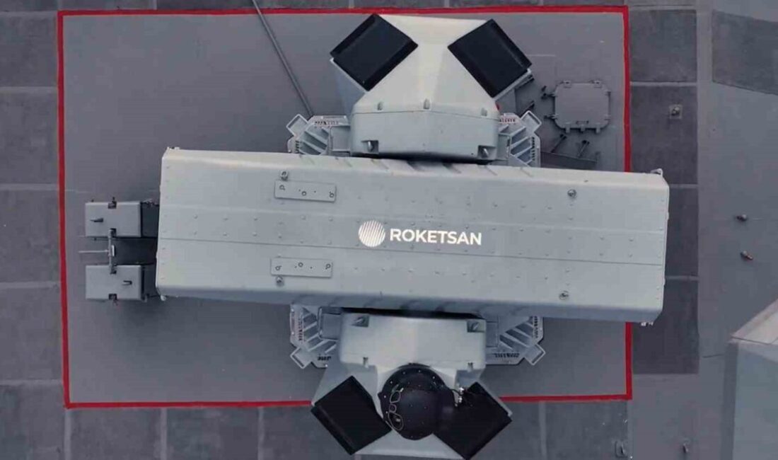 Roketsan'ın Levent yakın hava savunma füze sistemi, bir test atışını
