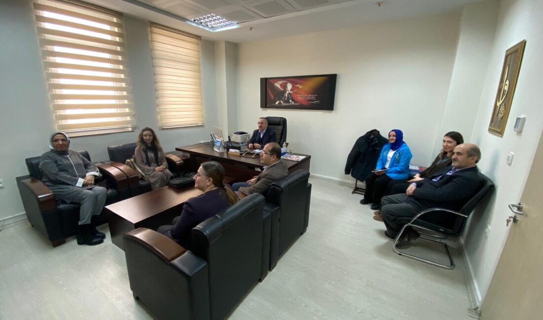 Yozgat’ta Evde Sağlık Hizmetleri Yürütme Komisyonu Şubat ayı toplantısı gerçekleşti.