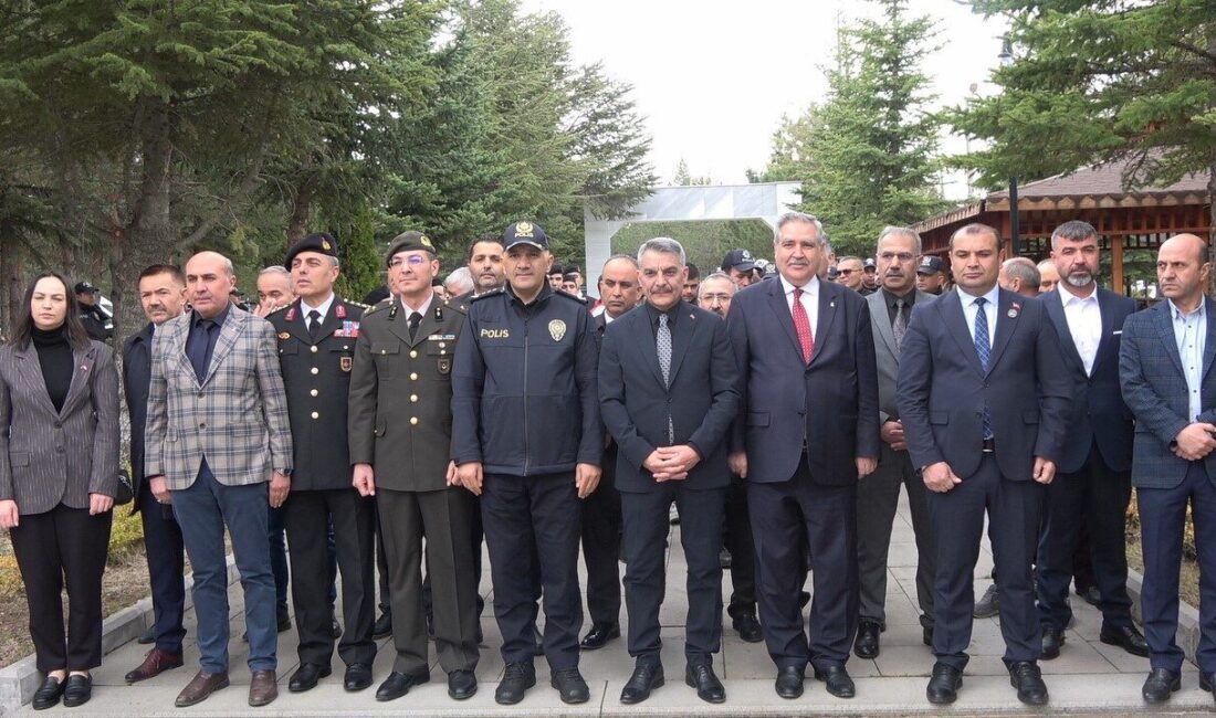 Yozgat Valisi Mehmet Ali Özkan, bayram arifesinde şehit aileleriyle birlikte