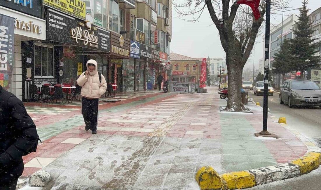 Yozgat'ta uzun süre sonra gelen kar yağışı ve fırtına çiftçileri