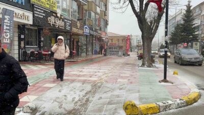 Yozgat'ta uzun süre sonra gelen kar yağışı ve fırtına çiftçileri