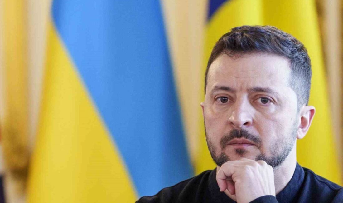 Ukrayna Devlet Başkanı Vladimir Zelenskiy, ABD Başkanı Donald Trump ile