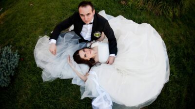 Aile ve Sosyal Hizmetler Bakanı Mahinur Özdemir Göktaş, yeni evlenecek