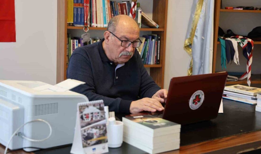 40 soruda Ahilik Kitabı hazırlandı Kırşehir'de Emekli Öğretim Görevlisi