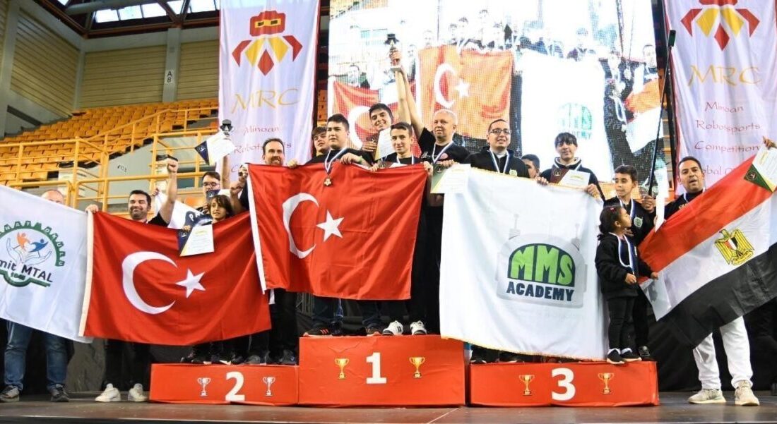 İzmit MTAL, Yunanistan'da düzenlenen Uluslararası MRC Robot Olimpiyatları'nda 4 kupa