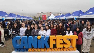 Samsun'un Canik Belediyesi tarafından düzenlenen CANİKFEST, 71 bin 222 kişiyi