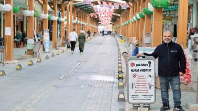 Kırşehir'deki Ahi esnafı, Ramazan Bayramı dolayısıyla başlattığı indirim kampanyasını bayram