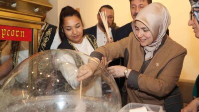 Tuğba Işık Ercan, 23 Nisan'da Bahçelievler Fizik Tedavi Hastanesi'nde tedavi