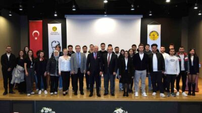 Ankara Sanayi Odası Başkanı Seyit Ardıç, Çankaya Üniversitesi'nde gençlerle bir