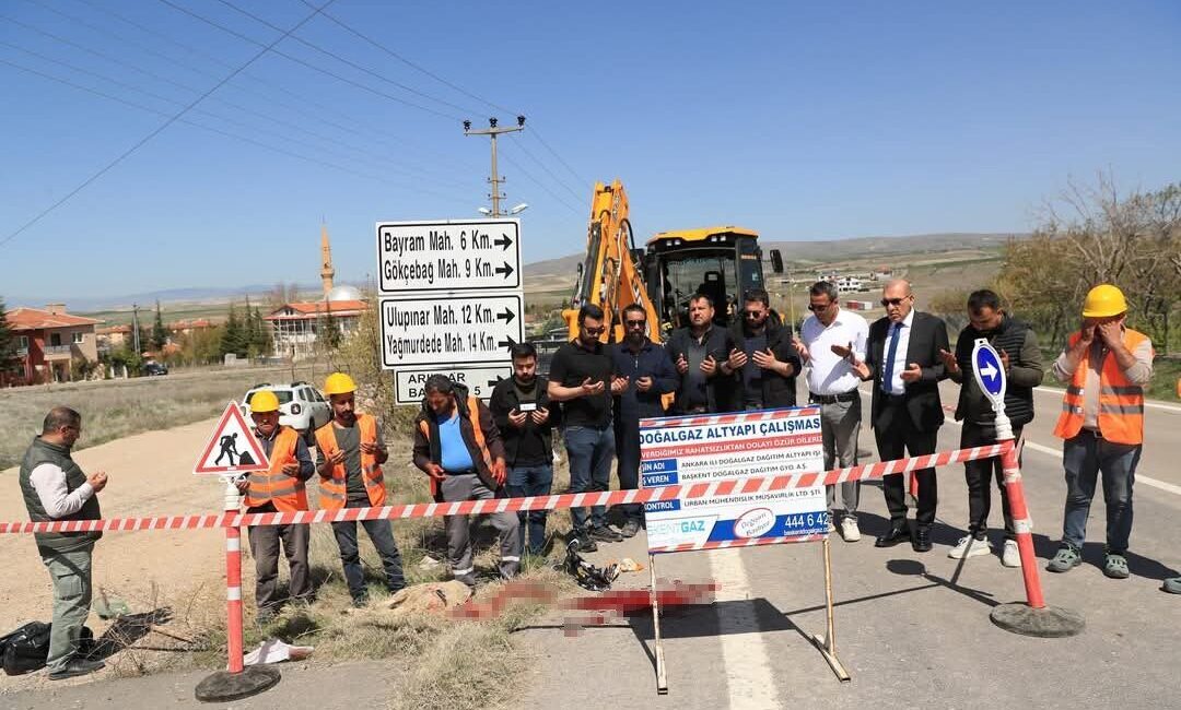 Ayaş ilçesindeki mahalleler için uzun zamandır beklenen doğalgaz yatırımı başladı.