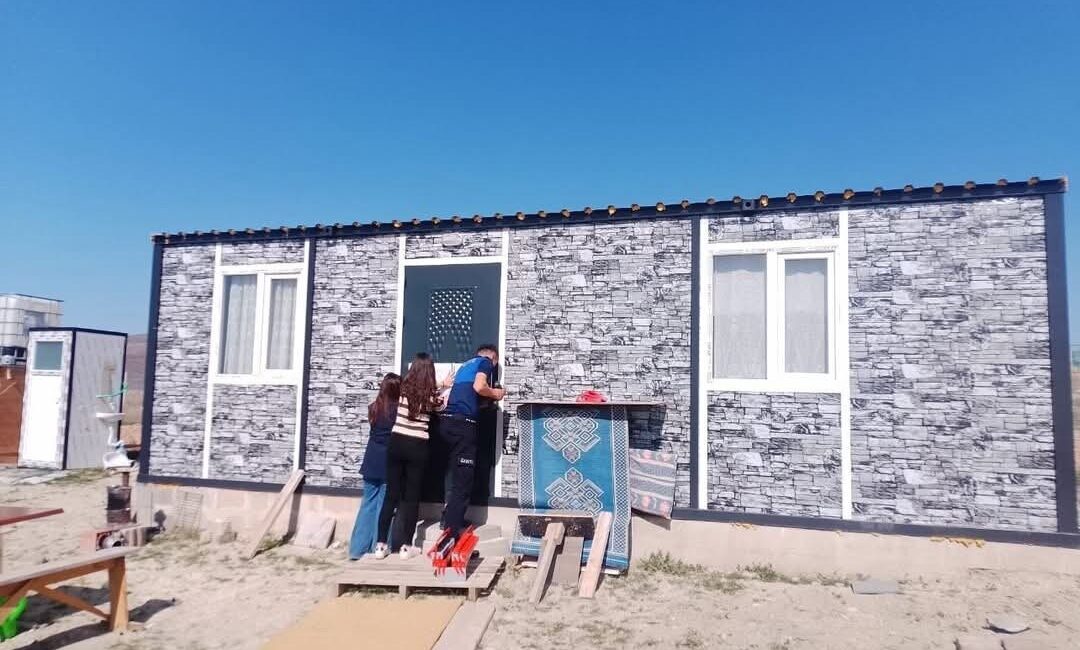 Ayaş Belediyesi, tarım arazilerini korumak için kaçak yapıların yıkımına devam