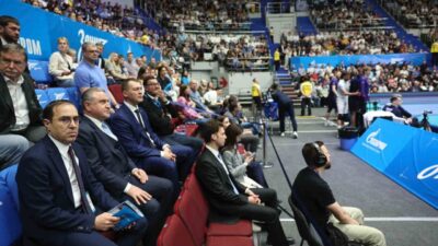 Gençlik ve Spor Bakanı Osman Aşkın Bak, Rusya'da düzenlenen Voleybol
