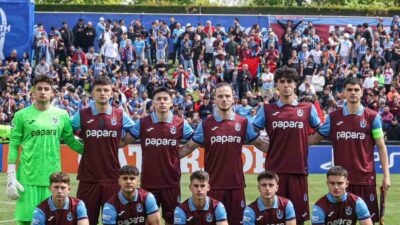 Bakan Bak, Trabzonspor U19 takımını UEFA Gençlik Ligi'nde finale çıkması