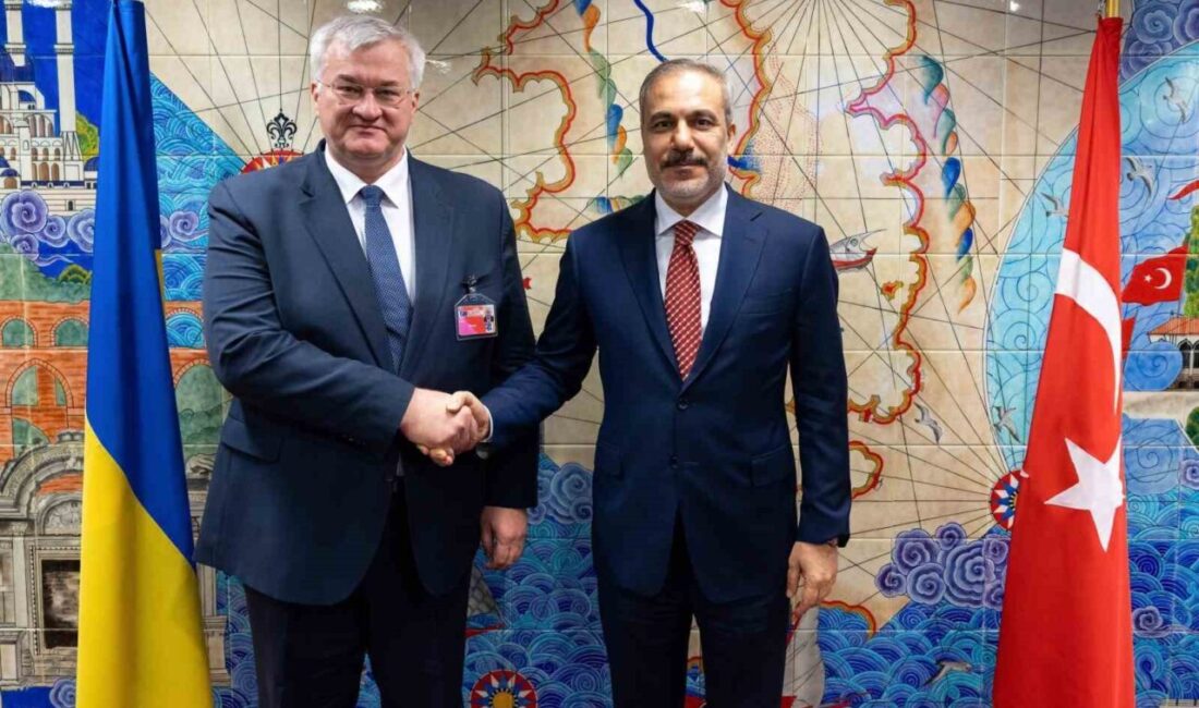 Hakan Fidan, NATO toplantısında Ukrayna Dışişleri Bakanı Sybiha ile Brüksel'de