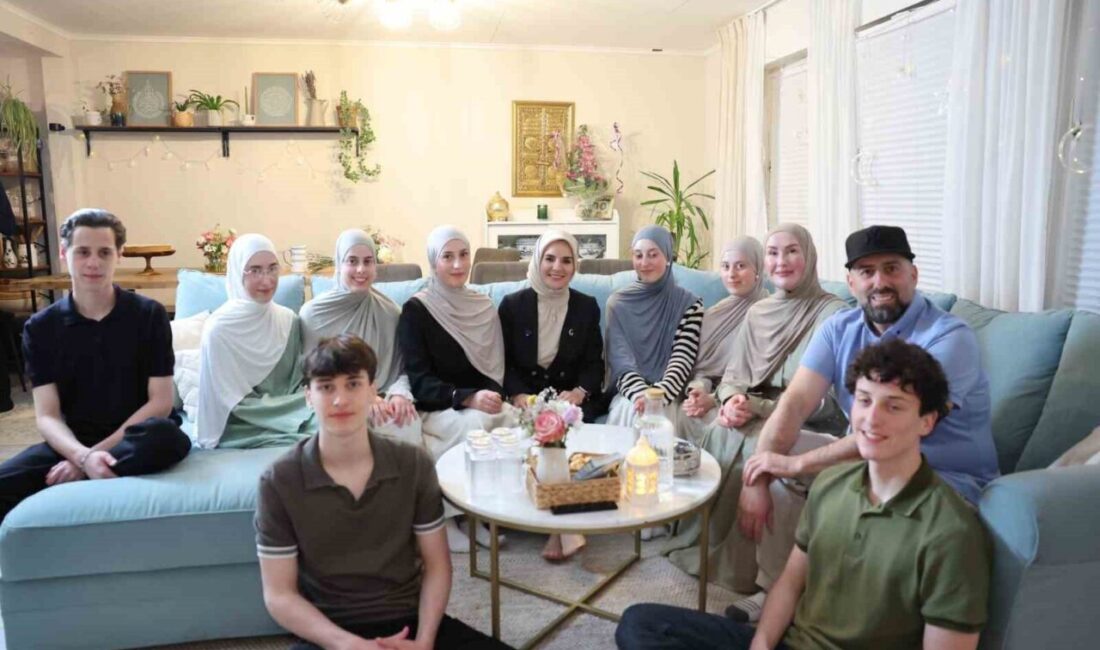 Aile ve Sosyal Hizmetler Bakanı Mahinur Özdemir Göktaş, Berlinli Altızları