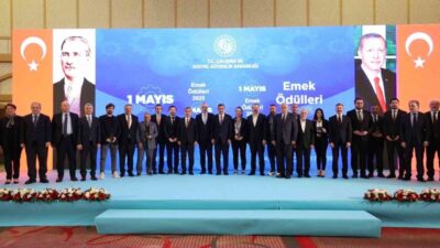 Çalışma ve Sosyal Güvenlik Bakanı Vedat Işıkhan, işçileri geleceği aydınlatan