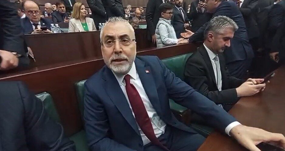 Çalışma Bakanı Işıkhan, TÜRK-İŞ ve HAK-İŞ'ten gelen teklifleri değerlendirme sürecinde