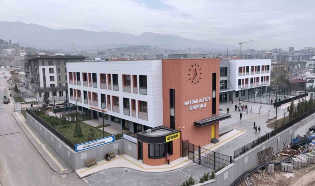 Çevre Bakanı Murat Kurum, Kahramanmaraş’ta Azerbaycan iş birliğiyle yapılan Haydar