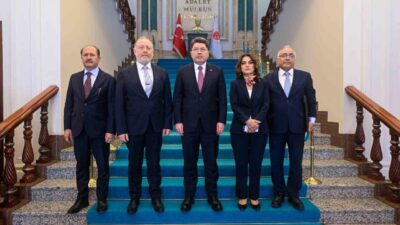 Adalet Bakanı Yılmaz Tunç, DEM Parti temsilcileriyle bir araya gelerek