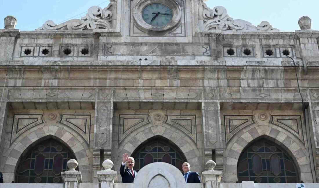 Ulaştırma Bakanı Abdulkadir Uraloğlu, Şam'da Hicaz Demiryolu İstasyonu'nu ziyaret etti.