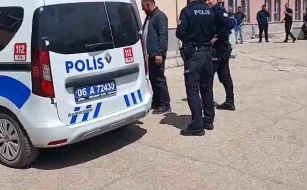 Ankara'nın Polatlı ilçesinde ticari araç kullanımı için yapılan 'SRC' sınavında