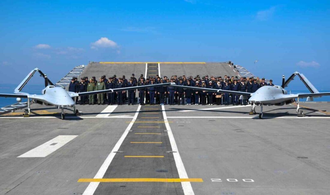 TCG ANADOLU Gemisi’nde Bayraktar TB3 SİHA, "Kısa Pistli Gemiden Tam