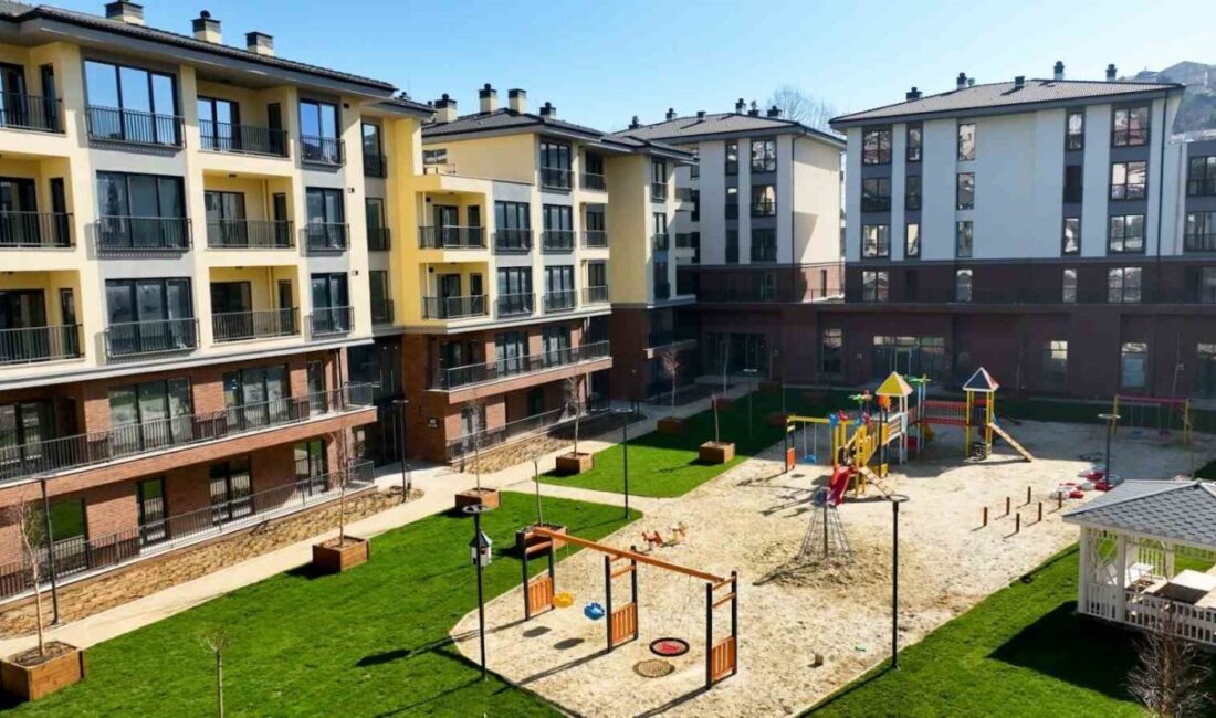 Beykoz Tokatköy'de riskli gecekonduların yerine modern konutlar inşa edildi. Kentsel