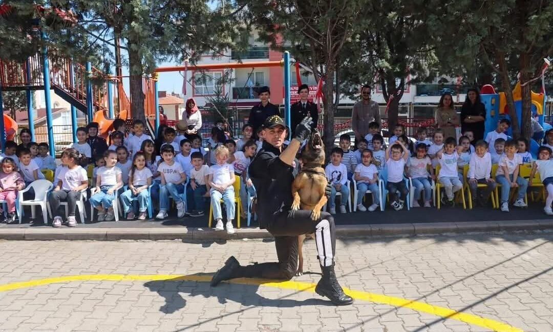 Beypazarı Jandarma ekipleri, 23 Nisan Ulusal Egemenlik ve Çocuk Bayramı'nda