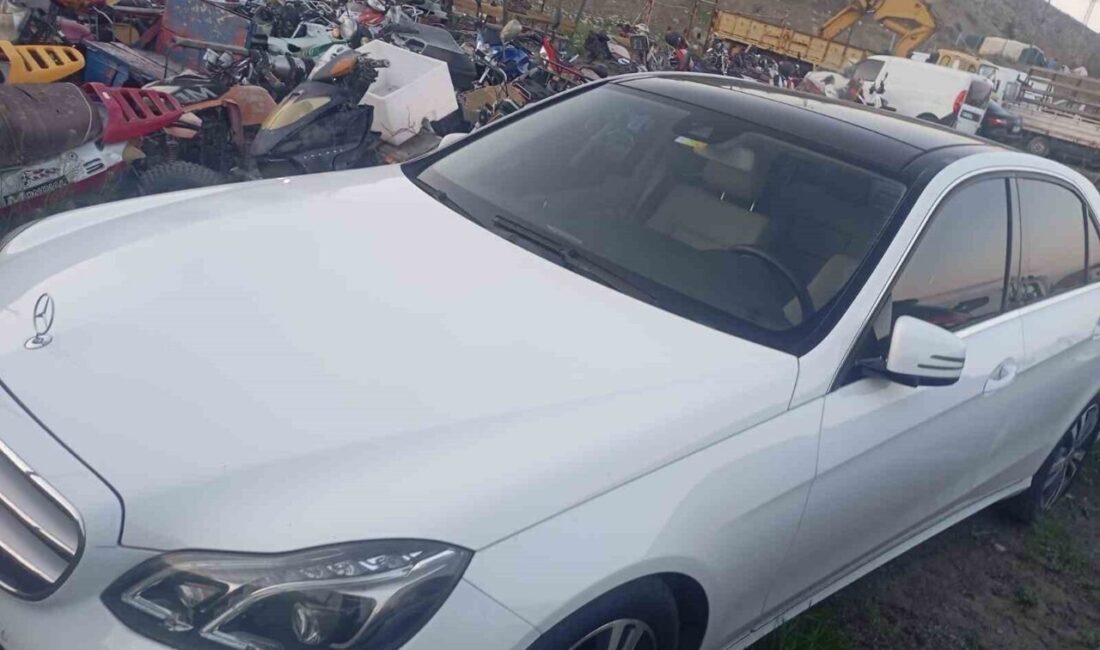 Beypazarı'nda sahte plakalı ve şase numarası farklı bir otomobil polis