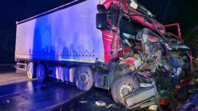 Çorum'da buzlanma nedeniyle meydana gelen trafik kazalarında iki farklı olay
