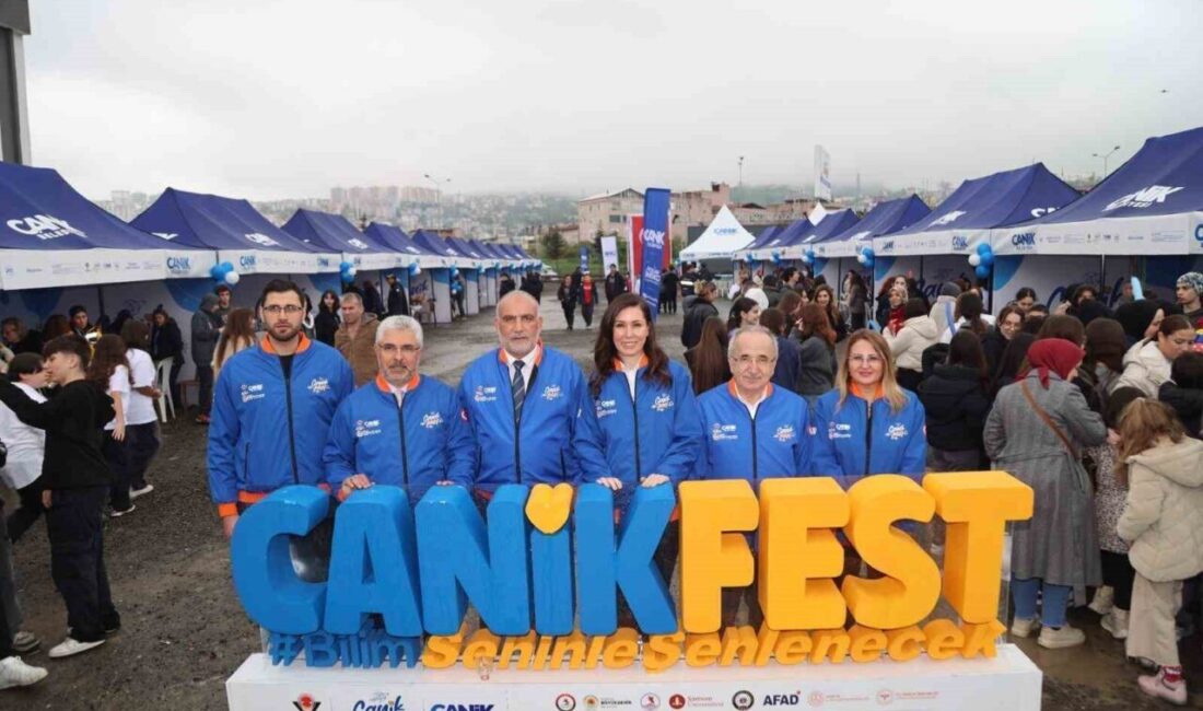 Samsun'un Canik Belediyesi tarafından düzenlenen CANİKFEST, Milli Teknoloji Hamlesi'ne destek