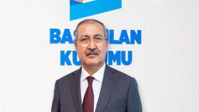 Basın İlan Kurumu Genel Müdürü Cavit Erkılınç, hem kamu yönetimi