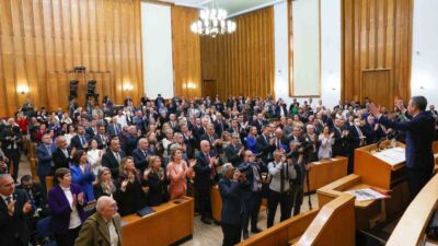 CHP Genel Başkanı Özgür Özel, İmamoğlu'nun tutuklanmasını darbe girişimi olarak