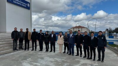Polis Haftası dolayısıyla Çiçekdağı Belediye Başkanı Hasan Hakanoğlu, Belediye Meclis