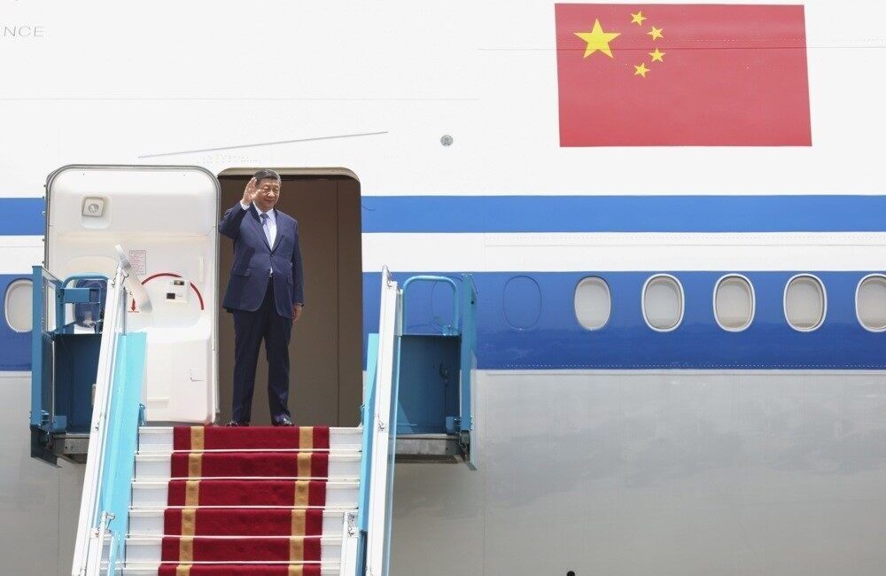 Çin Devlet Başkanı Xi Jinping'in Güneydoğu Asya turu kapsamında Vietnam'ı