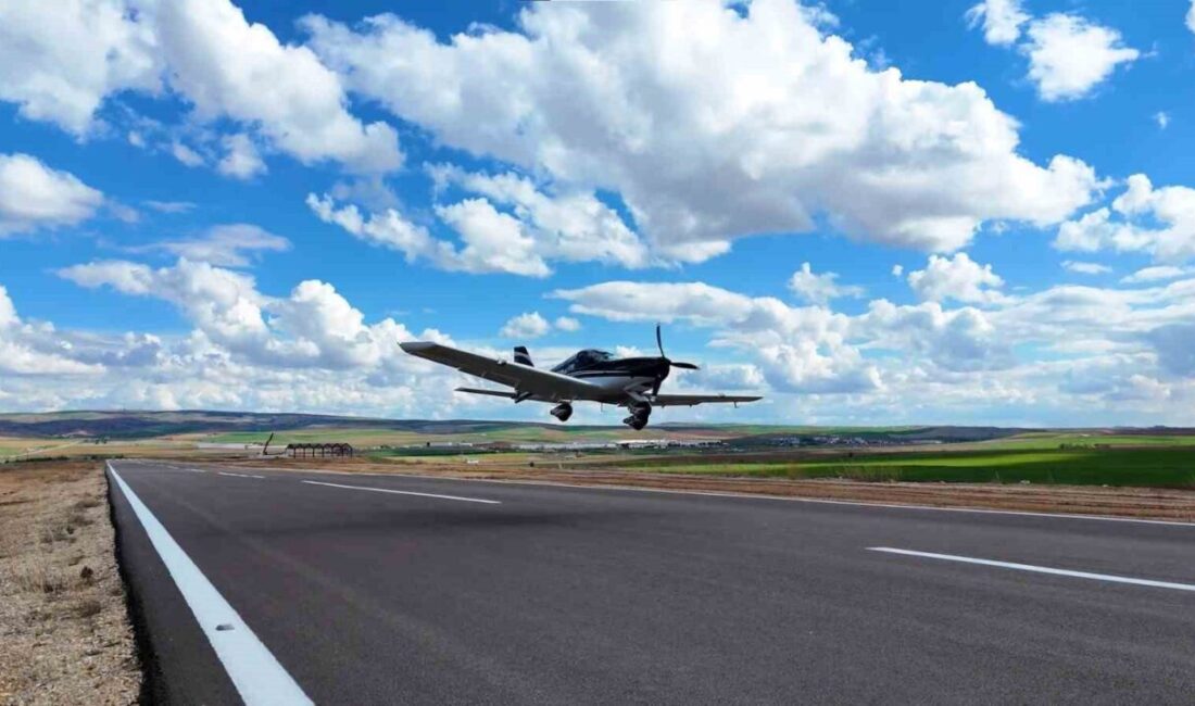 Orhan Ünsal, pilot olma hayalinin peşinden giderek kendi hava parkını