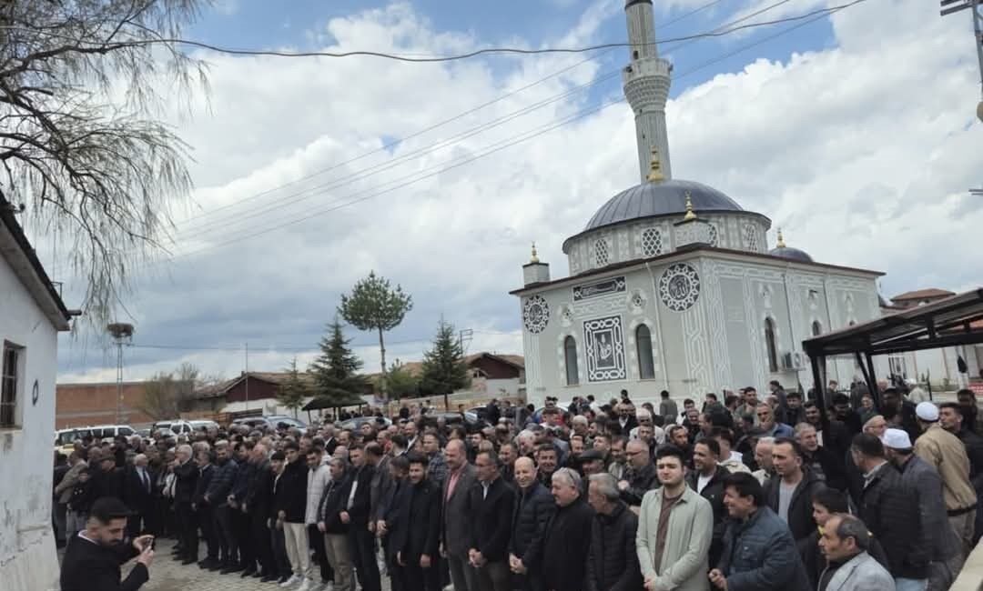 Çorum’da köylüler yağmur duasına çıktı Alaca'da yağmur duası yapıldı.