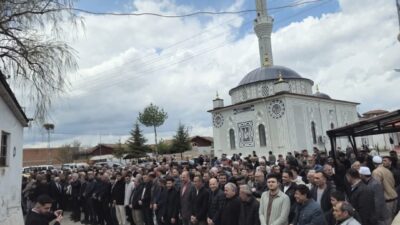Alaca'da yağmur duası yapıldı. Çöplü, İsmailli ve Beşiktepe köylerinde gerçekleştirilen