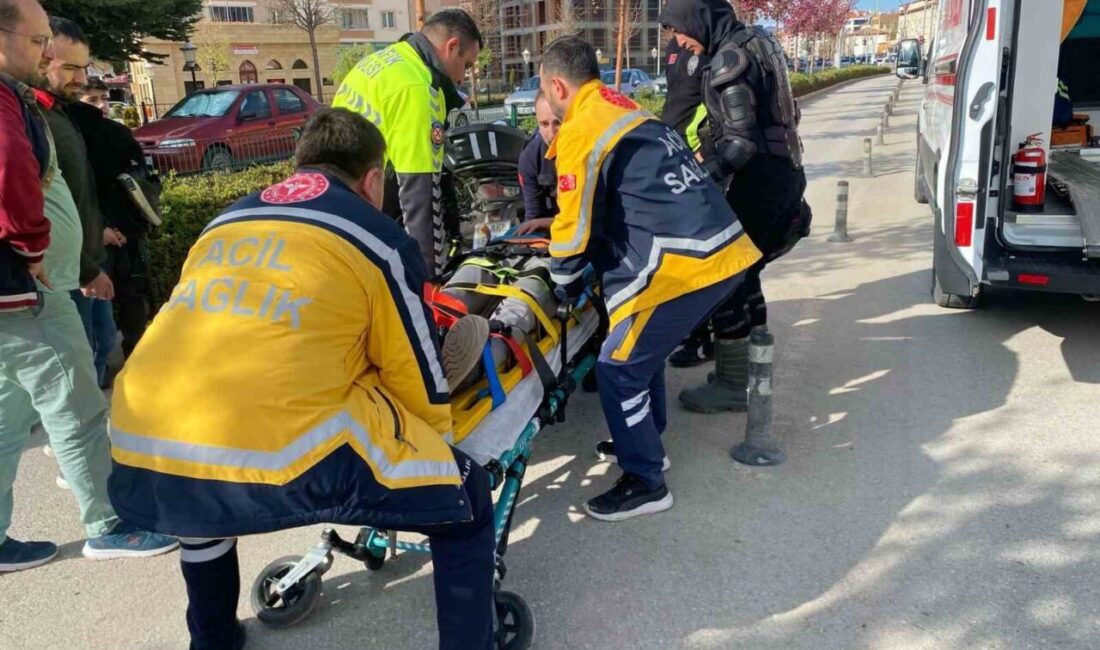 Çorum’da otomobil ile motosiklet çarpıştı: 1 yaralı Çorum'da Recep Tayyip Erdoğan