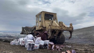 Çorum'da bir iş yerinin deposundaki 4 bin 200 adet son