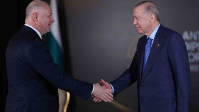 Cumhurbaşkanı Erdoğan, Bulgaristan Başbakanı Zhelyazkov'u Antalya'da ağırladı. Görüşmede, savunma sanayii