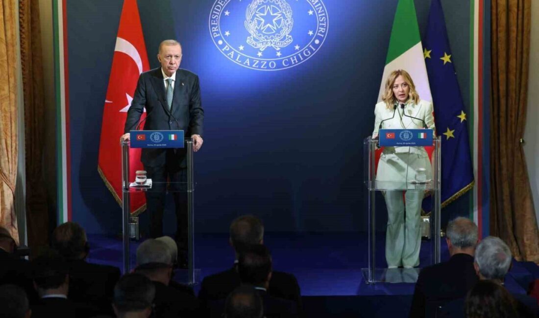 Cumhurbaşkanı Recep Tayyip Erdoğan, İtalya ziyaretinde Başbakan Giorgia Meloni ile