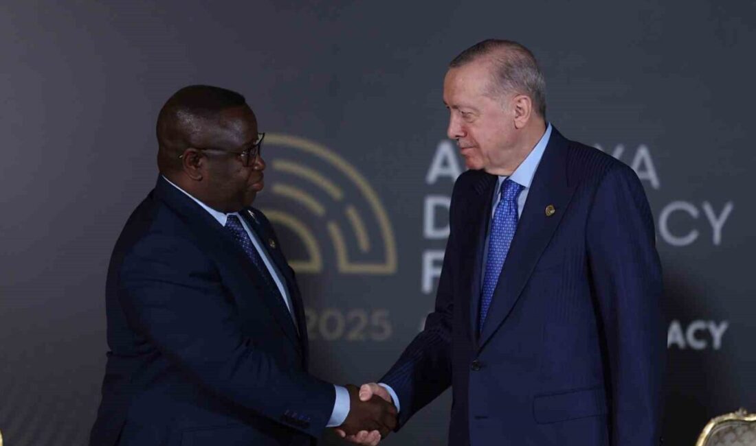 Recep Tayyip Erdoğan, Sierra Leone Cumhurbaşkanı Julius Maada Bio'yla Türkiye'de
