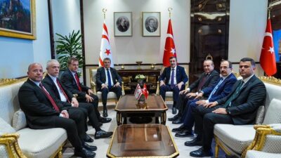 Cumhurbaşkanı Yardımcısı Cevdet Yılmaz, KKTC Başbakanı Ünal Üstel ile Cumhurbaşkanlığı