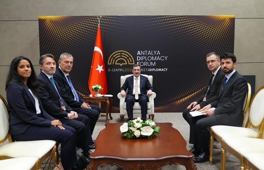 Cumhurbaşkanı Yardımcısı Cevdet Yılmaz, UNRWA Genel Komiseri Philippe Lazzarini'yle Filistin'e