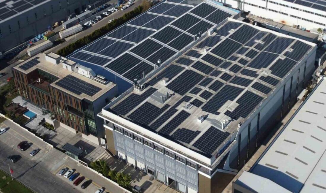 Bursa'da faaliyet gösteren firma, güneş panelleriyle 1387,75 kWp gücünde enerji