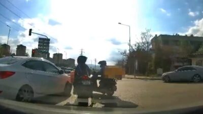 Ankara'da meslektaşını darp eden saldırganla kavgaya giren kadın kurye, saldırganın