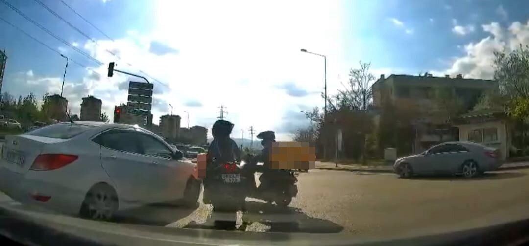 Ankara'da meslektaşını darp eden saldırganla kavgaya giren kadın kurye, saldırganın