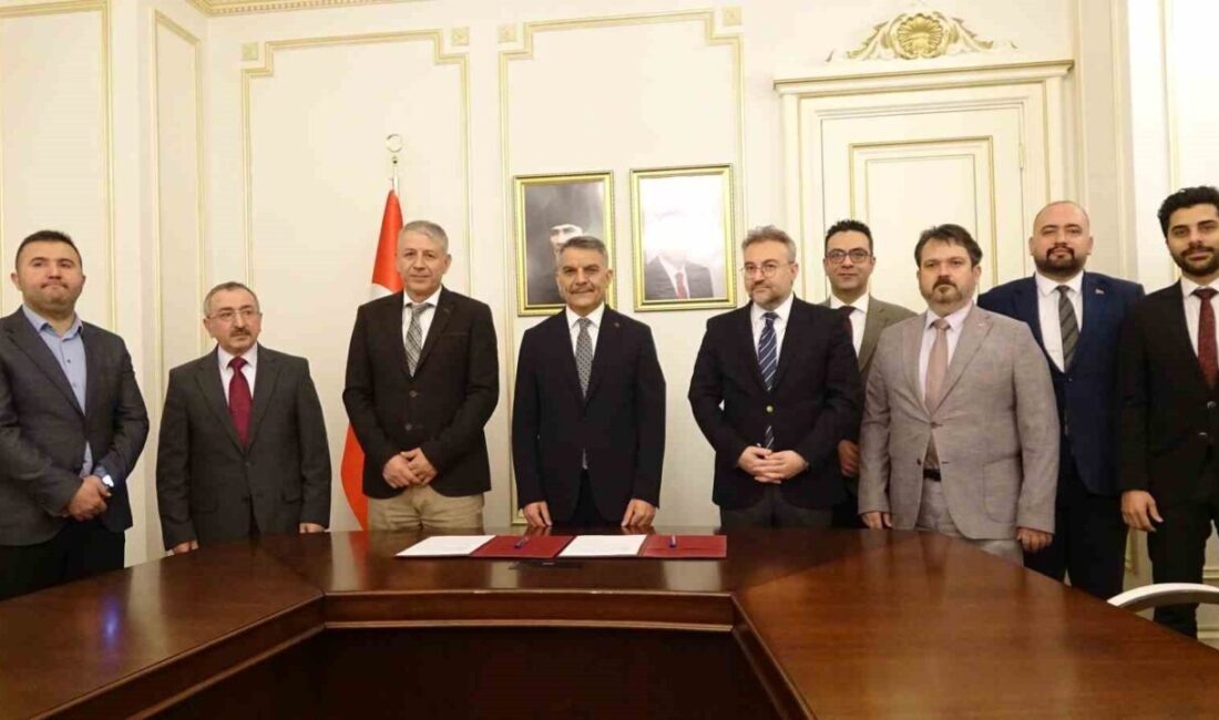 Yozgat Valisi Mehmet Ali Özkan ve Yozgat Bozok Üniversitesi Rektörü