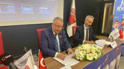 Ankara'da başlatılan 'Arayı Açmayalım' projesi, ağız ve diş sağlığına farkındalığı